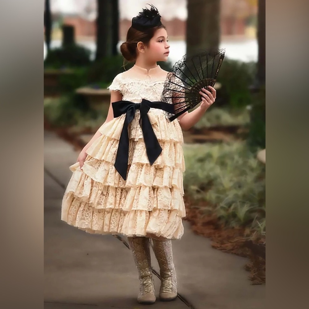 NWOT Trish Scully Bella Ragazza French Lace Dress with Black Sash Sz 3T $110
